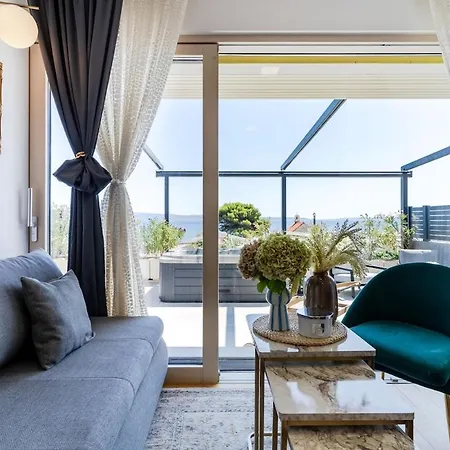 Amphora With Private Jacuzzi Apartman *
